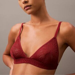 Calvin Klein Marquisette red bralette with dual straps and padded hook/eye